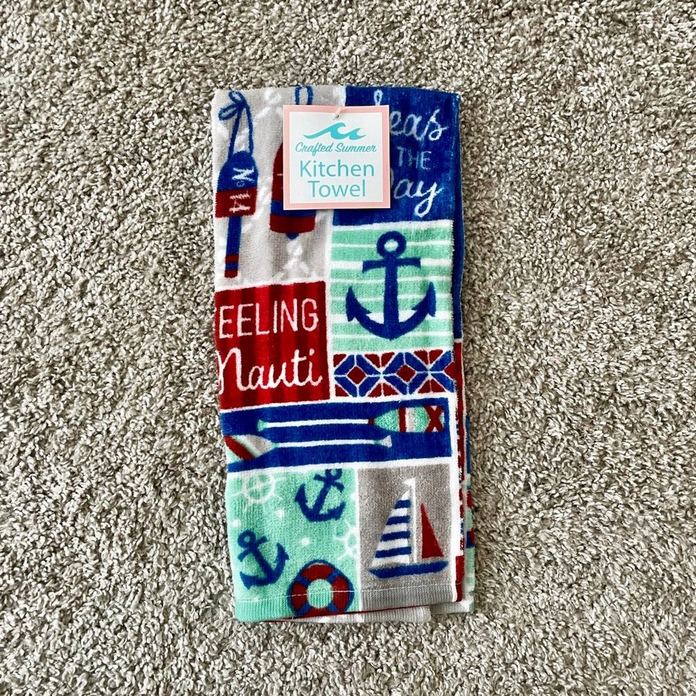 NWT Nautical / Beach Theme Kitchen Decorative Towel; Feeling Nauti; One Towel